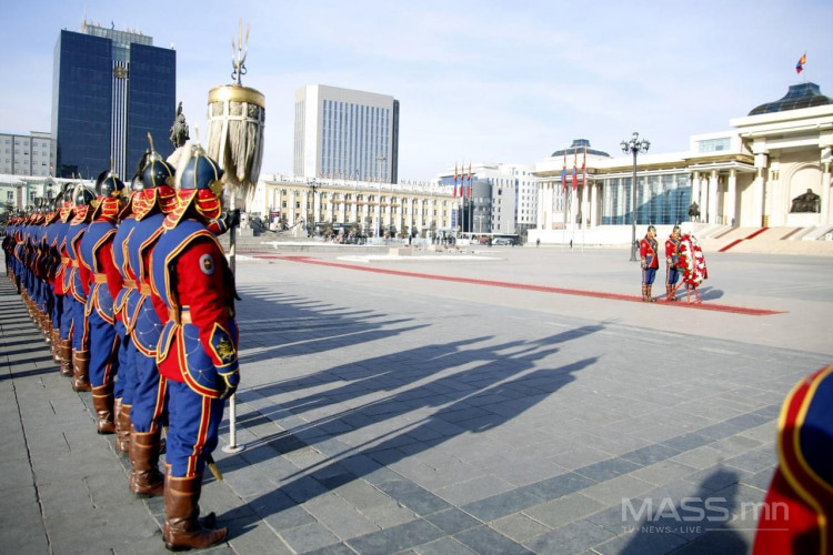 Монгол Улс Анхдугаар Үндсэн хуулиа баталж, Бүгд Найрамдах Улс ...