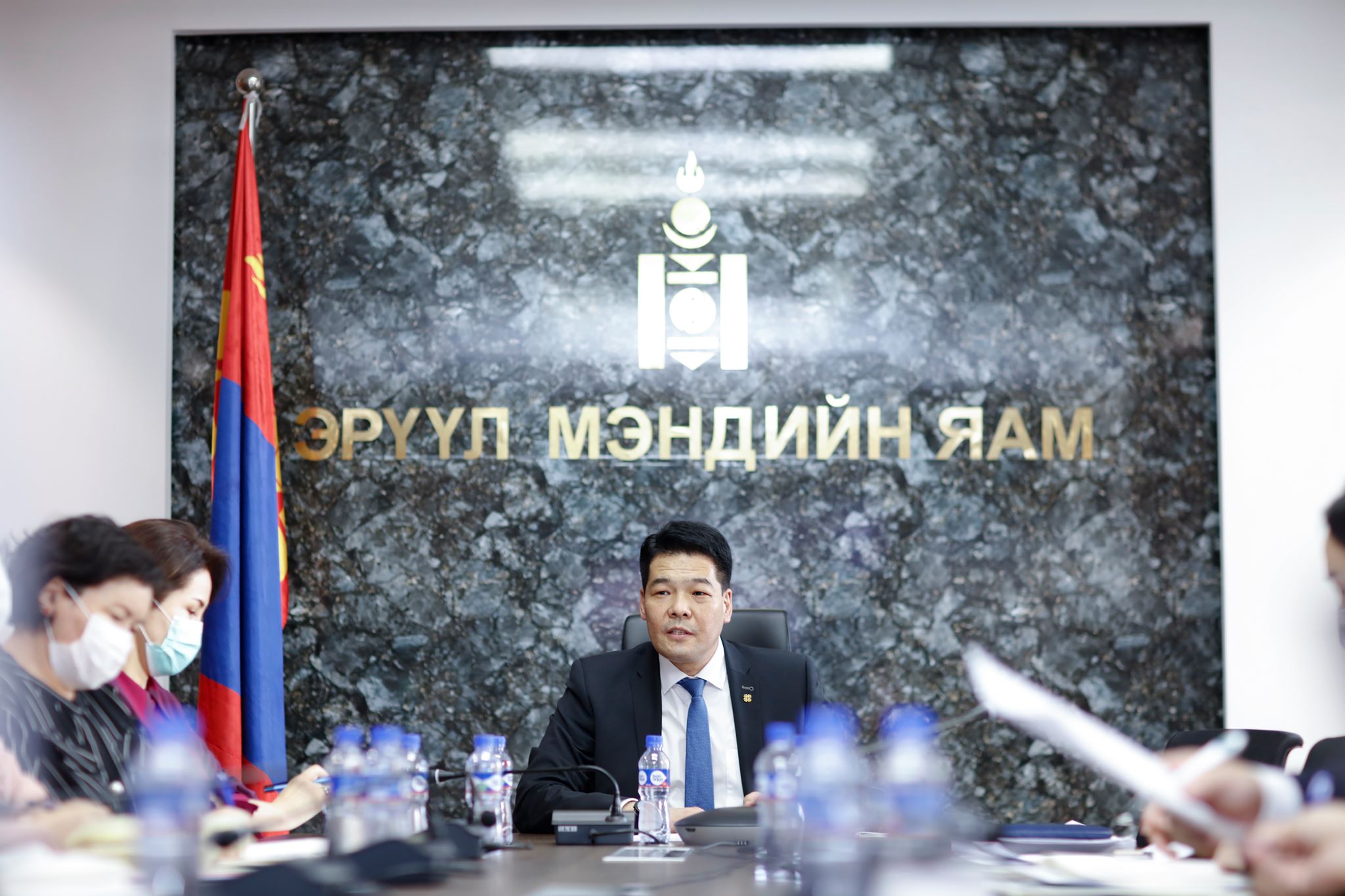 "Уналт, таталт, саа саажилттай хүүхдүүдийн эмийг хөнгөлж, эмчилгээг ...